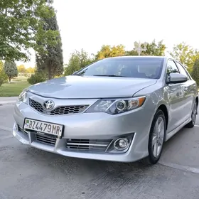Toyota Camry 2013