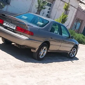 Toyota Camry 2000