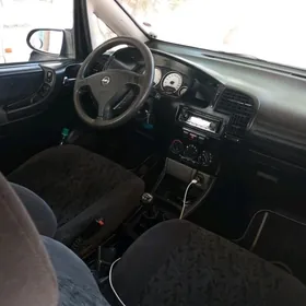 Opel Zafira 2001