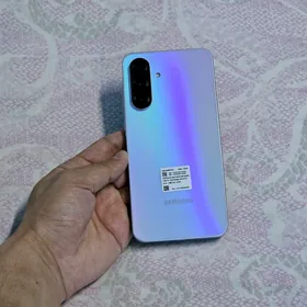 Samsung A36. 8/128. wetnam