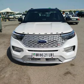 Ford Explorer 2022