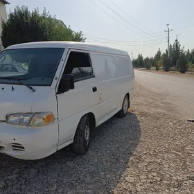 Hyundai H100 2002