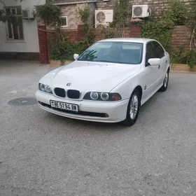 BMW E39 2001