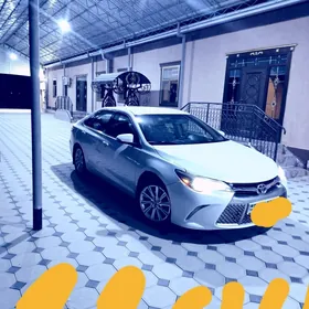 Toyota Camry 2017
