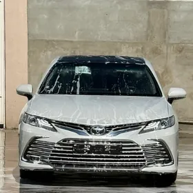 Toyota Camry 2023