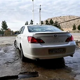 Toyota Avalon 2005