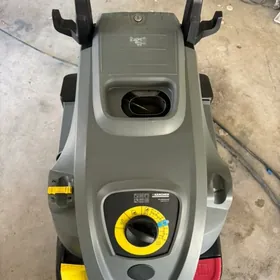 Мойка аппарат KARCHER автомойк
