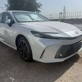 Toyota Camry 2024