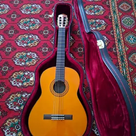 Yamaha S70