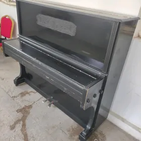 Pianino