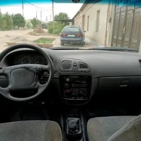 Daewoo Nubira 1998