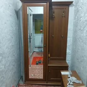 Прихожей мебель