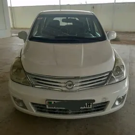 Nissan Versa 2010
