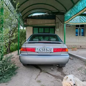 Toyota Camry 1999
