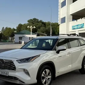 Toyota Highlander Hybrid 2020