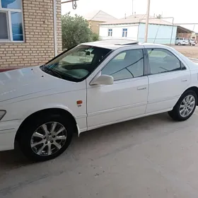 Toyota Camry 1998