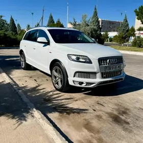 Audi Q7 2011