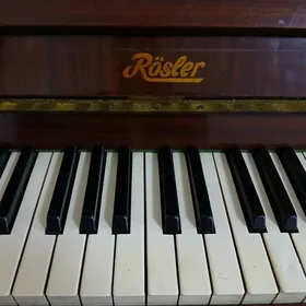 Pianino,,Rösler "