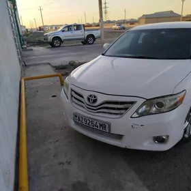 Toyota Camry 2010