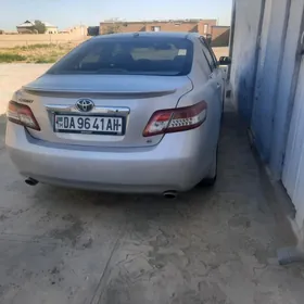 Toyota Camry 2010