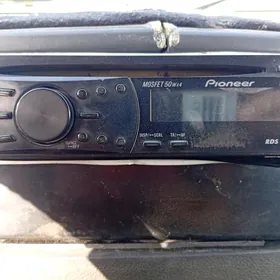 pioneer man