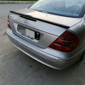 Mercedes-Benz E320 2004