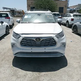 Toyota Highlander 2022