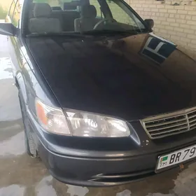 Toyota Camry 2000