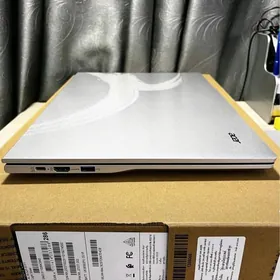 ACER Lite 16" 8GB DDR5 i3 13Ge