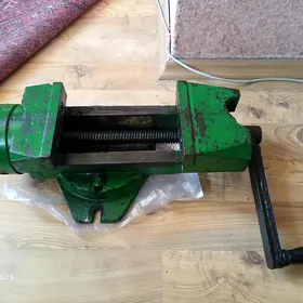 тиски токарные tiski tokar