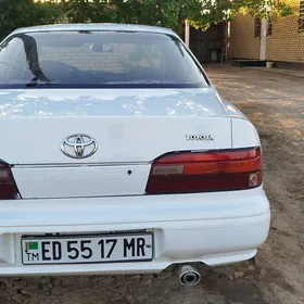 Toyota Vista 1992