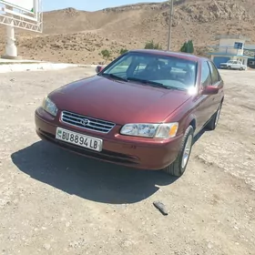Toyota Camry 2000