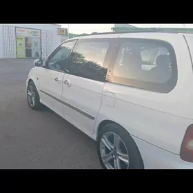 Kia Carens 2000