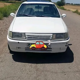 Opel Vectra 1992