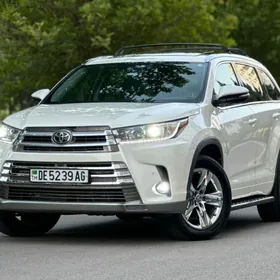 Toyota Highlander 2019