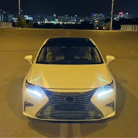 Lexus ES 350 2015