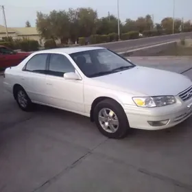 Toyota Camry 2001
