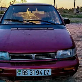 Mitsubishi Chariot 1996