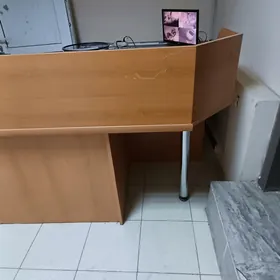 стол ресепшен офис
