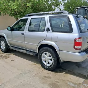 Nissan Pathfinder 2002