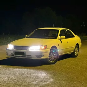 Toyota Camry 1998