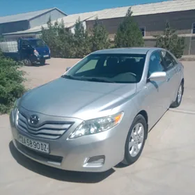 Toyota Camry 2011