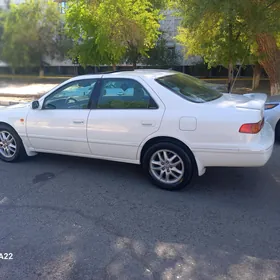 Toyota Camry 2000