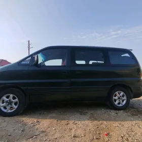Hyundai H-1 1999