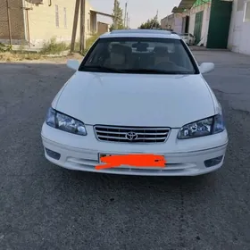 Toyota Camry 2001