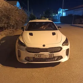 Kia Stinger 2021