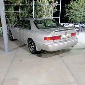 Toyota Camry 2001