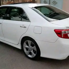 Toyota Camry 2013