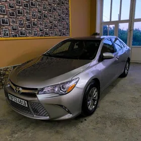 Toyota Camry 2015
