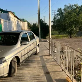 Opel Astra 2003